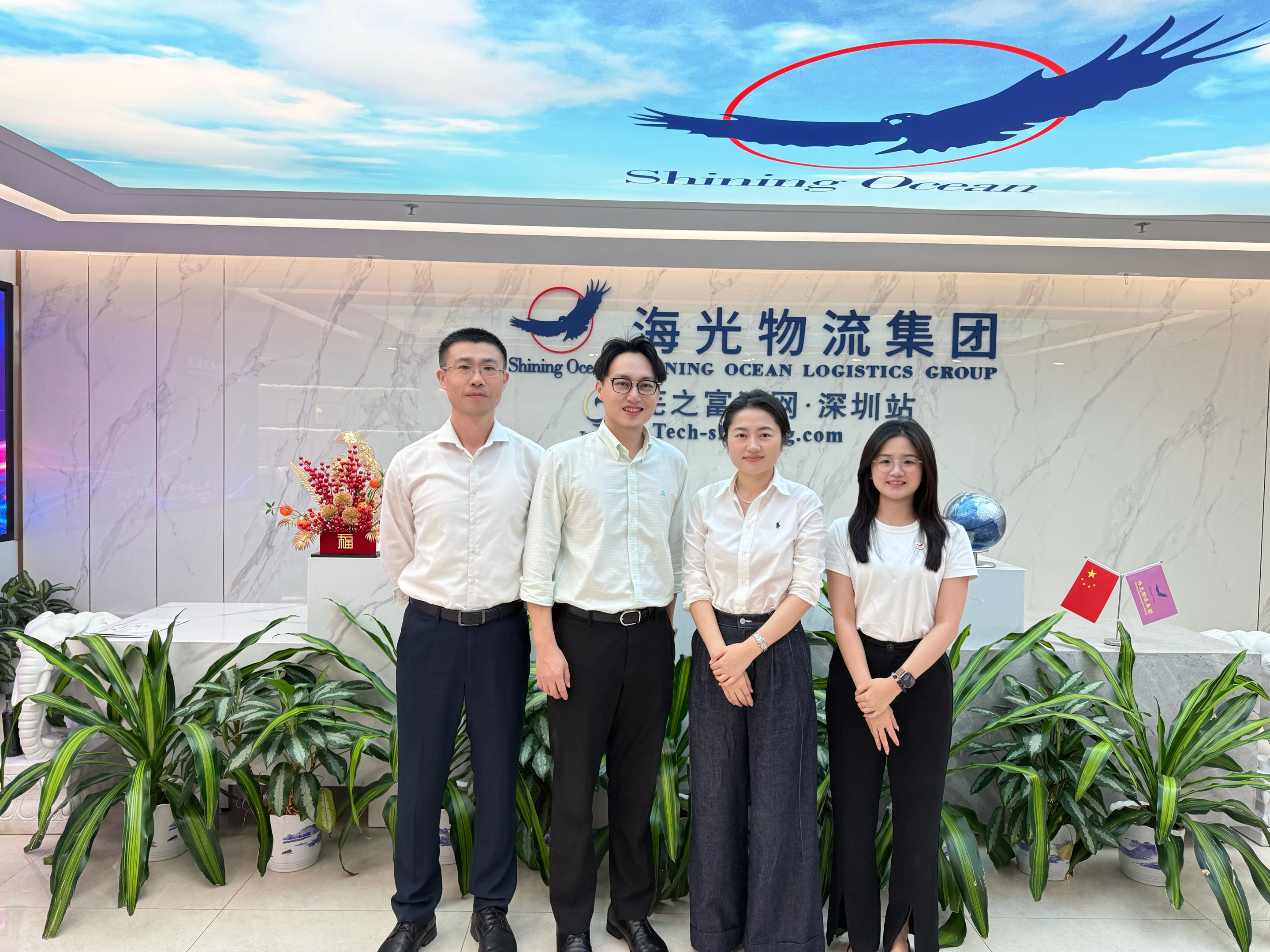 YML representatives visited the Shining Ocean